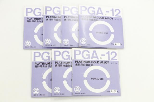 歯科用金属 白金加金・メタルボンド