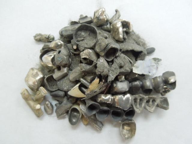 歯科金属屑・歯科スクラップ金属(撤去冠・除去冠)