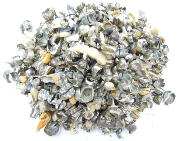 歯科金属屑・歯科スクラップ金属(撤去冠・除去冠)