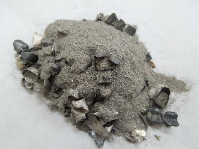 研磨粉・削り粉 