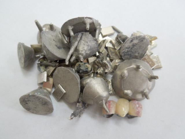 鋳造金属インゴット合金・ボタン