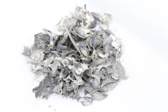 鋳造金属 バリ・キャスト屑