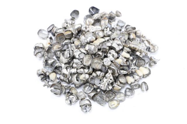 歯科金属屑・歯科スクラップ金属(撤去冠・除去冠)